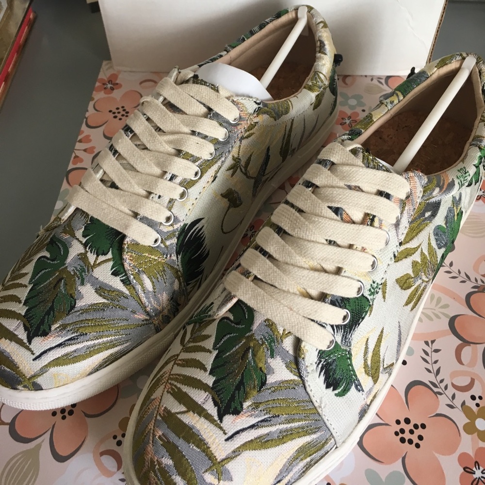 Maiden Lane palm print sneakers Brand New